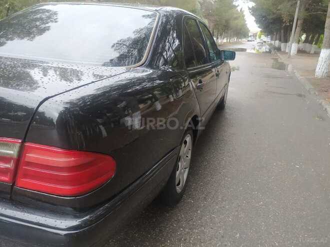 Mercedes E 230 1997, 397,660 km - 2.3 l - Sumqayıt