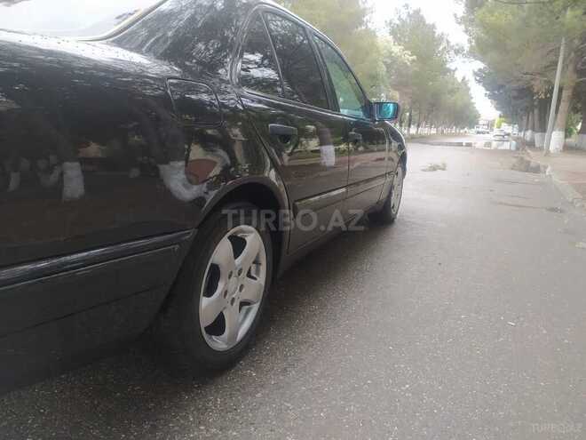 Mercedes E 230 1997, 397,660 km - 2.3 l - Sumqayıt