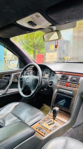 Mercedes E 220 d 2000, 222,606 km - 2.2 l - Göytəpə