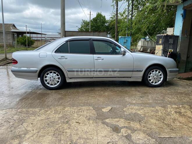 Mercedes E 220 d 2000, 222,606 km - 2.2 l - Göytəpə