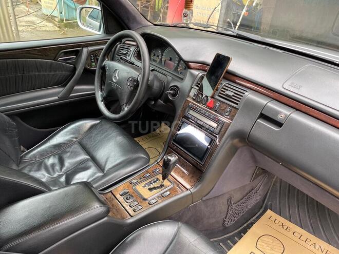 Mercedes E 220 d 2000, 222,606 km - 2.2 l - Göytəpə