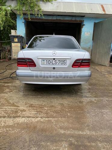Mercedes E 220 d 2000, 222,606 km - 2.2 l - Göytəpə