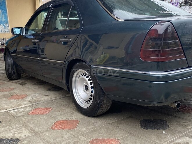 Mercedes C 220 d 1996, 700,007 km - 2.2 l - Qazax