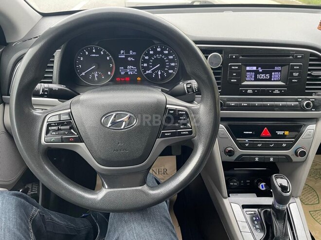 Hyundai Elantra 2016, 140,818 km - 2.0 l - Bakı