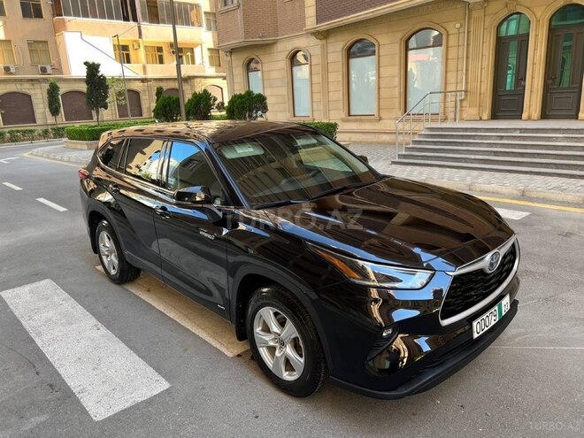 Toyota Highlander 2021, 110,000 km - 2.5 l - Bakı