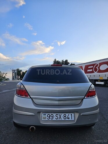 Opel Astra 2007, 235,000 km - 1.4 l - Qax