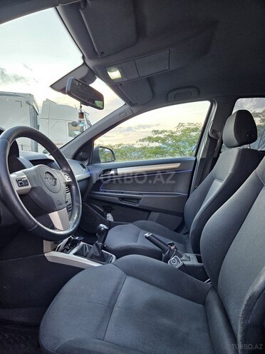 Opel Astra 2007, 235,000 km - 1.4 l - Qax