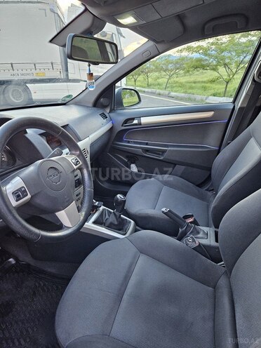 Opel Astra 2007, 235,000 km - 1.4 l - Qax