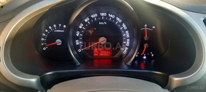 Kia Sportage 2011, 290,000 km - 2.0 l - Bakı
