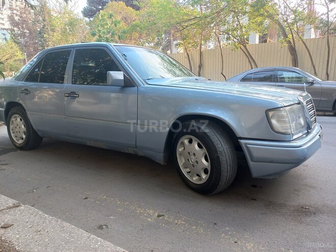 Mercedes E 230 1991, 300,000 km - 2.3 l - Bakı