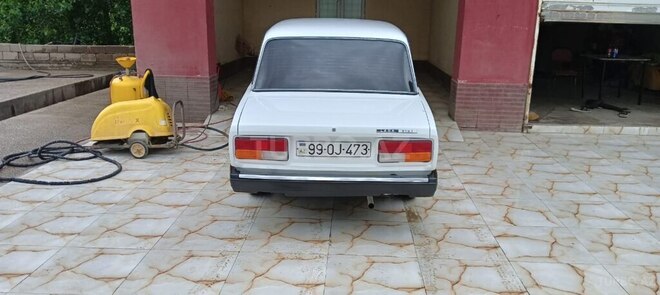 LADA (VAZ) 2107