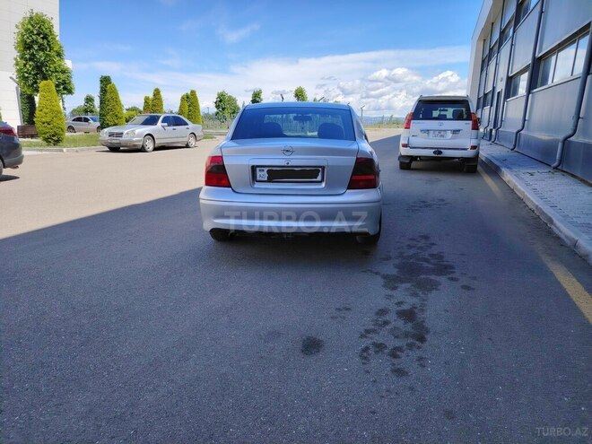 Opel Vectra 2001, 375,125 km - 1.8 l - Tovuz