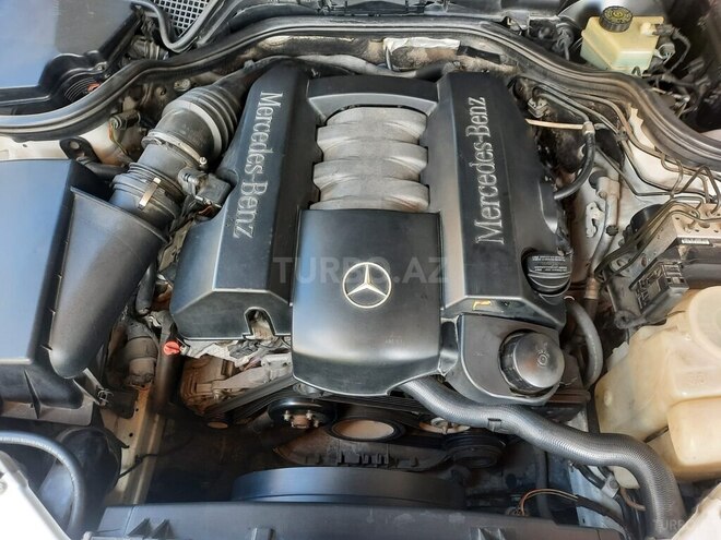 Mercedes E 240 1999, 277,000 km - 2.4 л - Şəki