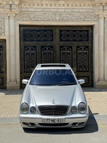 Mercedes E 270 1999, 440,400 km - 2.7 l - Yevlax