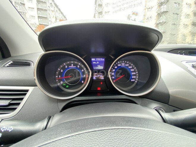 Hyundai Elantra 2012, 175,500 km - 1.8 l - Bakı