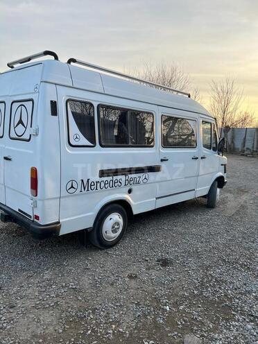 Mercedes 208 D 1994, 500,000 km - 2.3 l - Bərdə