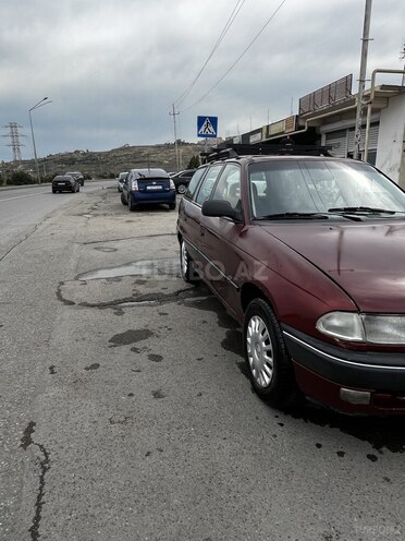 Opel Astra 1996, 250,000 km - 1.6 л - Bakı
