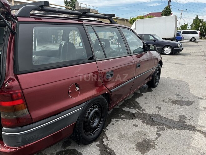 Opel Astra 1996, 250,000 km - 1.6 л - Bakı