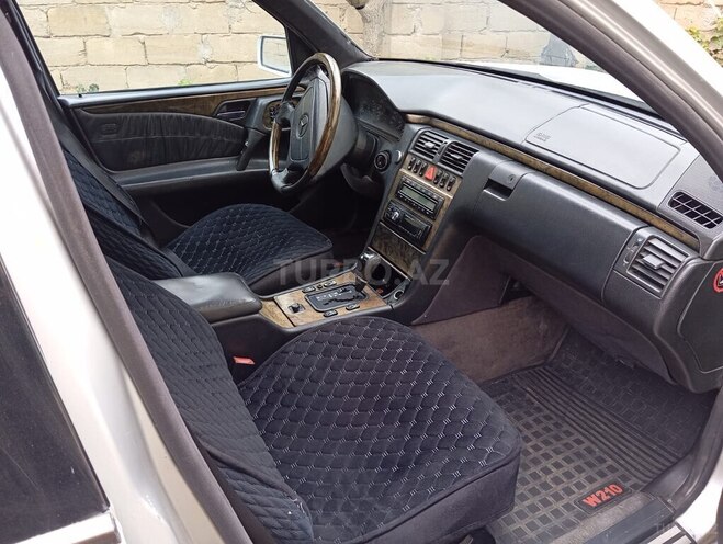 Mercedes E 300 d 1996, 325,698 km - 3.0 l - Bakı