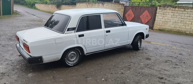 LADA (VAZ) 2107