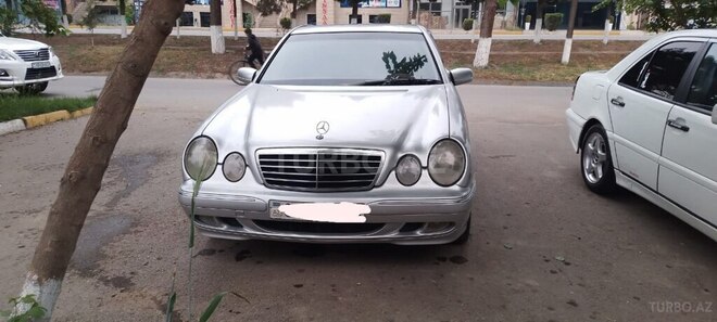 Mercedes E 220 d 1999, 352,462 km - 2.2 l - Beyləqan