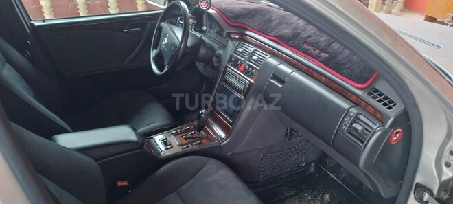 Mercedes E 220 d 1999, 352,462 km - 2.2 l - Beyləqan