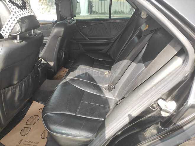 Mercedes E 270 2000, 451,200 km - 2.7 l - Bakı