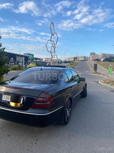 Mercedes E 320