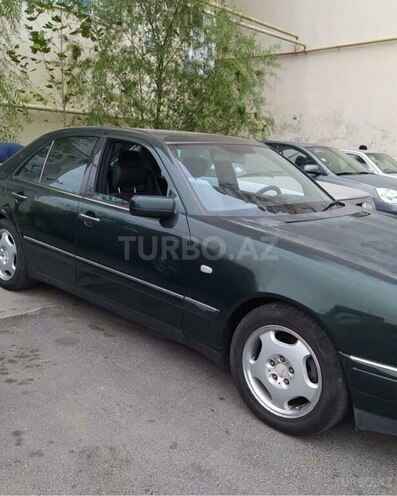 Mercedes E 240 1998, 348,000 km - 2.4 л - Naftalan