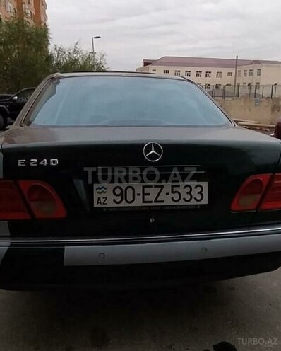 Mercedes E 240 1998, 348,000 km - 2.4 л - Naftalan