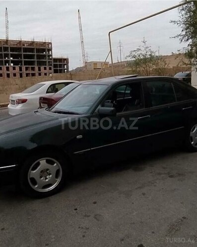 Mercedes E 240 1998, 348,000 km - 2.4 л - Naftalan
