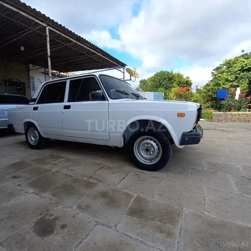 LADA (VAZ) 2107 2007, 167,543 km - 1.6 l - Salyan