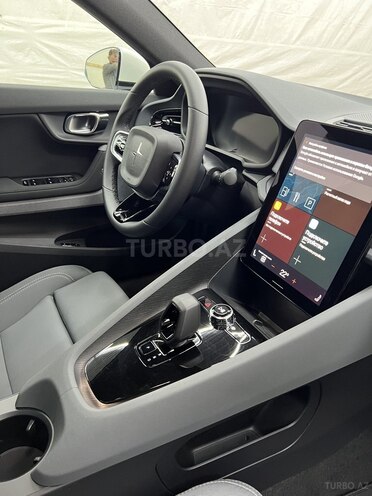Polestar 2-12
