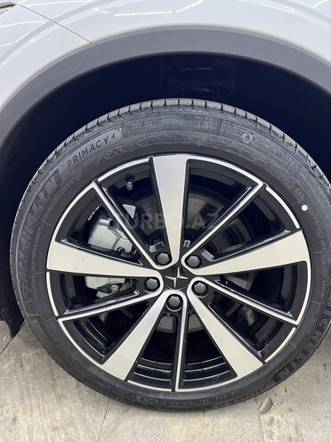 Polestar 2-19