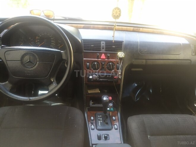 Mercedes C 180 1997, 474,754 km - 1.8 л - Tovuz