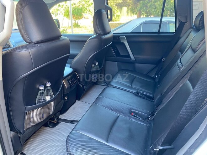 Toyota Land Cruiser Prado 2012, 412,000 km - 2.7 л - Bakı