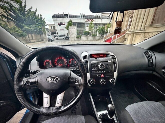 Kia Ceed 2011, 290,000 km - 1.4 l - Bakı