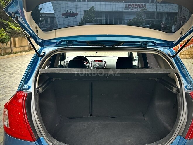 Kia Ceed 2011, 290,000 km - 1.4 l - Bakı