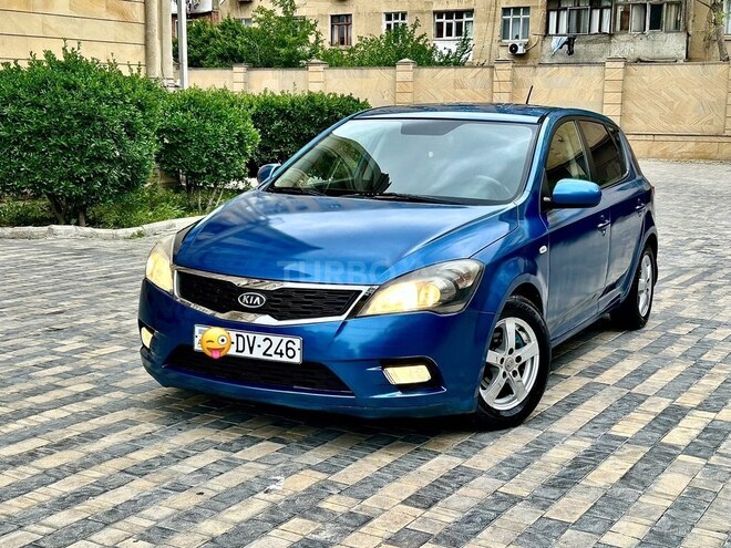 Kia Ceed 2011, 290,000 km - 1.4 l - Bakı