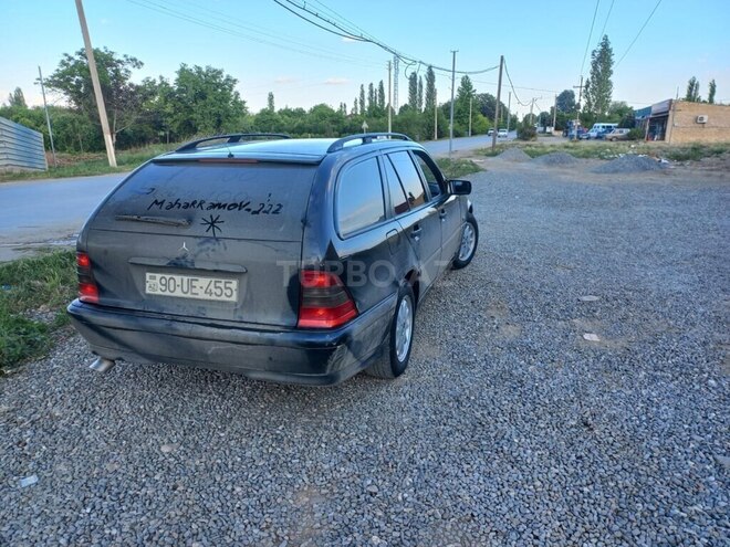 Mercedes C 180