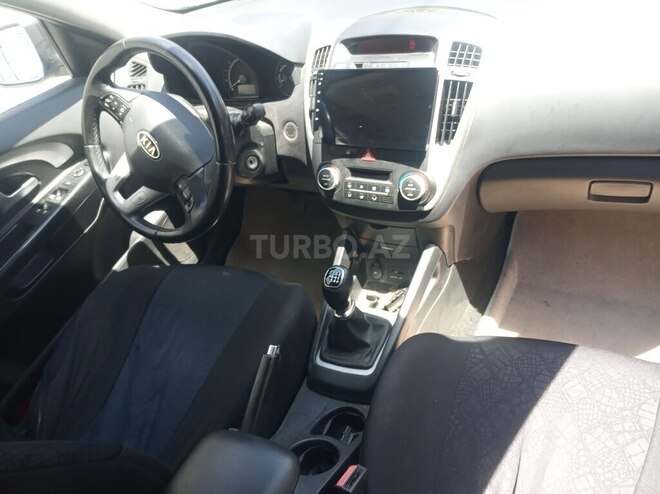 Kia Ceed 2009, 201,000 km - 1.6 л - Bakı