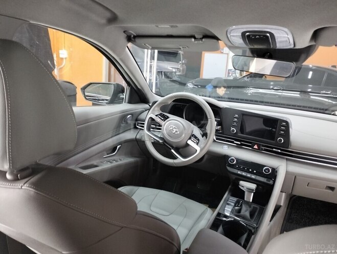 Hyundai Elantra 2023, 10,500 km - 1.6 l - Bakı