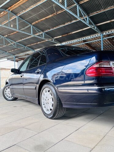 Mercedes E 220 d 2000, 320,000 km - 2.2 l - İmişli