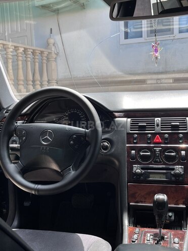 Mercedes E 220 d 2000, 320,000 km - 2.2 l - İmişli