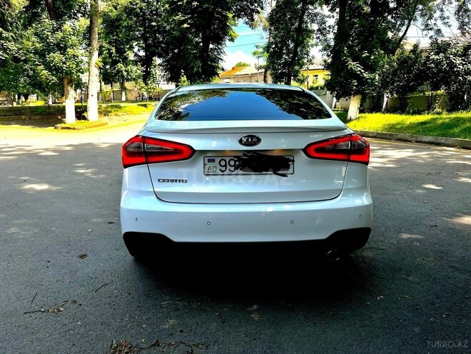 Kia Cerato 2013, 129,000 km - 1.6 l - Quba