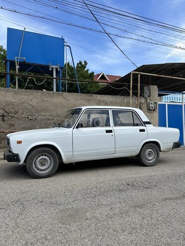 LADA (VAZ) 2107