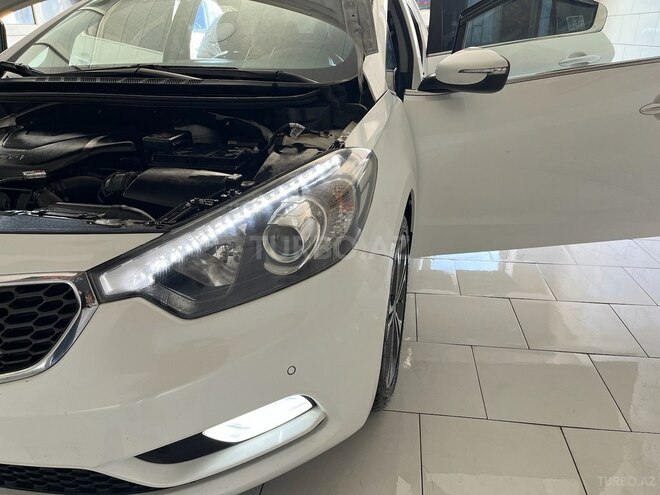 Kia Cerato 2013, 129,000 km - 1.6 l - Quba