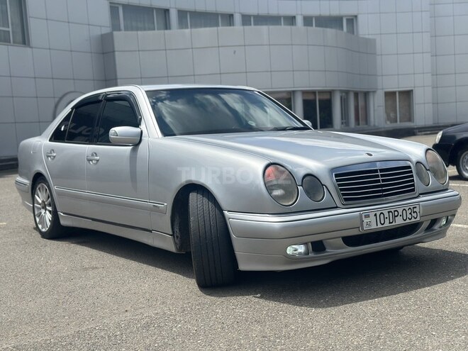 Mercedes E 240 1998, 450,244 km - 2.4 l - Qazax