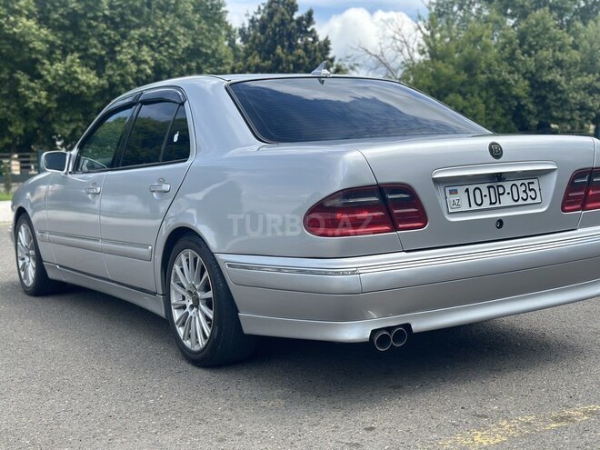 Mercedes E 240 1998, 450,244 km - 2.4 l - Qazax