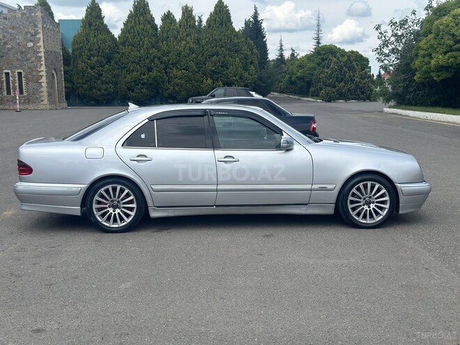 Mercedes E 240 1998, 450,244 km - 2.4 l - Qazax